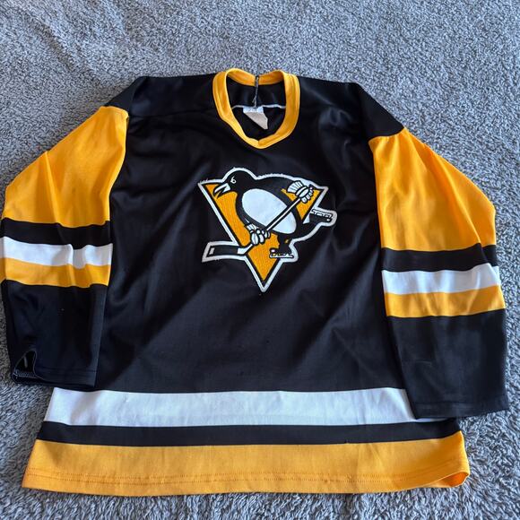 CCM Other - Vintage 80-90s CCM NHL Pittsburgh Penguins 1st Gen Skating Penguin Jersey Mens M